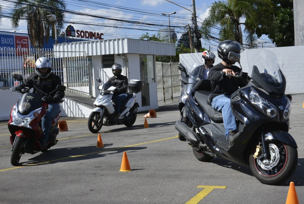 Para todos os tipos de motos, inclusive Scooter