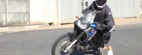 Moto Sem ABS? Como, então, devemos frear com segurança?