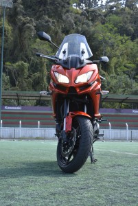 Característica Kawasaki: designer esportivo e agressivo