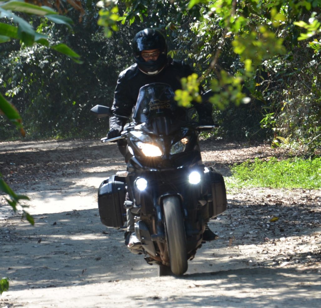 Embora não apropriada para o uso off, sua eletrônica trouxe muita confiança em fora de estrada